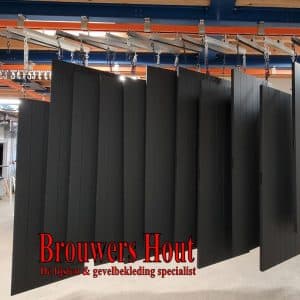 Deur spuiten in grondcoating - Afbeelding 2